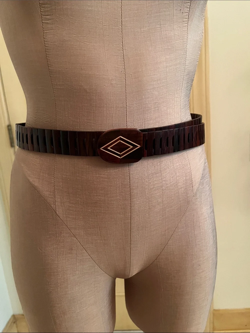 UNIQUE Men's/Women's Brown Wooden Belt with Inlaid Geometric Buckle 40.5